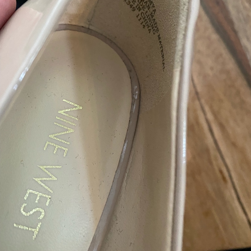 Nine West peep toe pumps. Worn once. Too small.